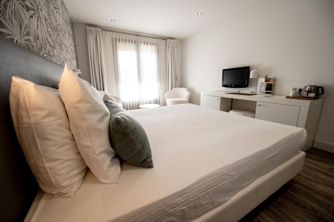 Van Der Valk Hotel Le Catalogne سانت أي جولف المظهر الخارجي الصورة