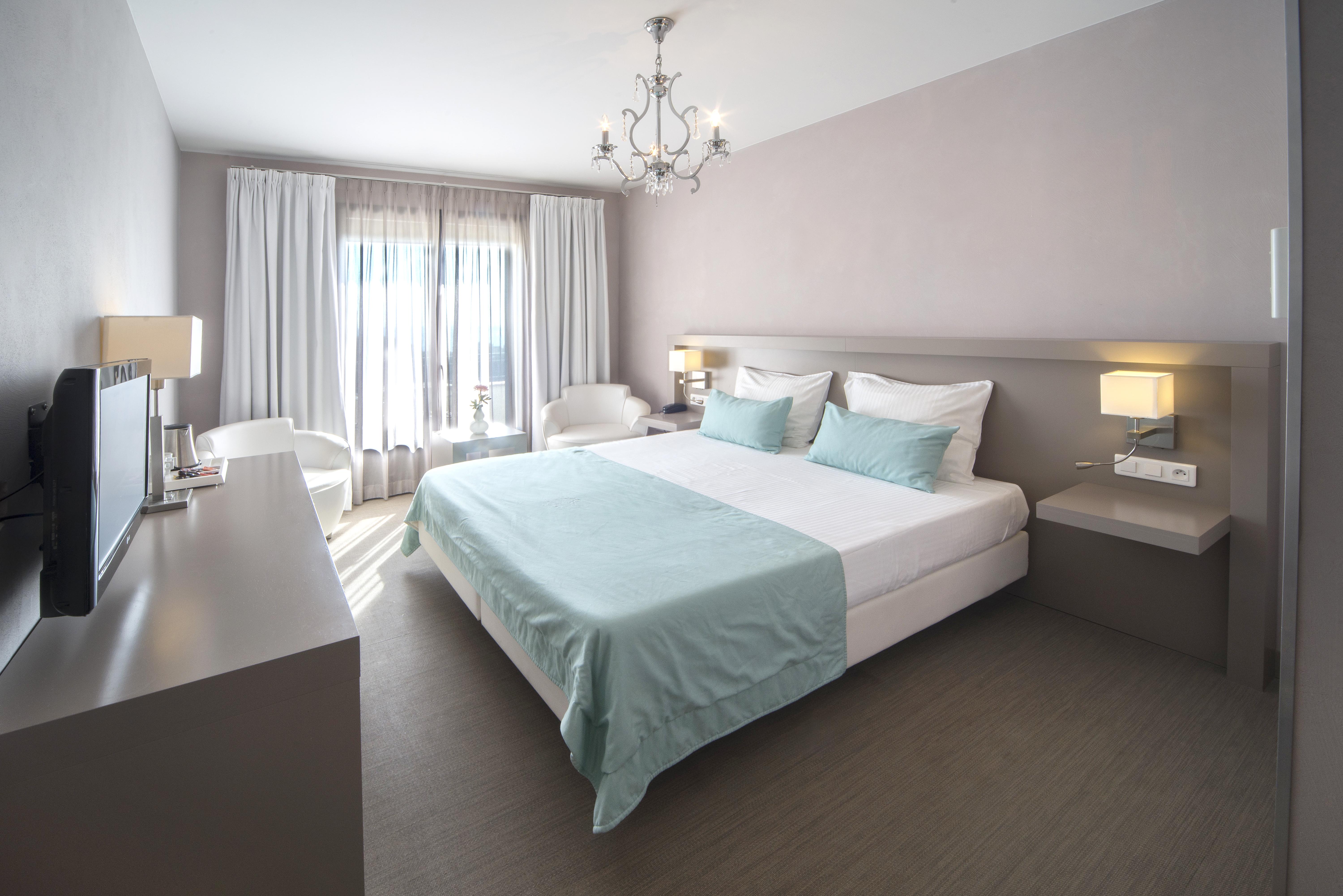 Van Der Valk Hotel Le Catalogne سانت أي جولف المظهر الخارجي الصورة