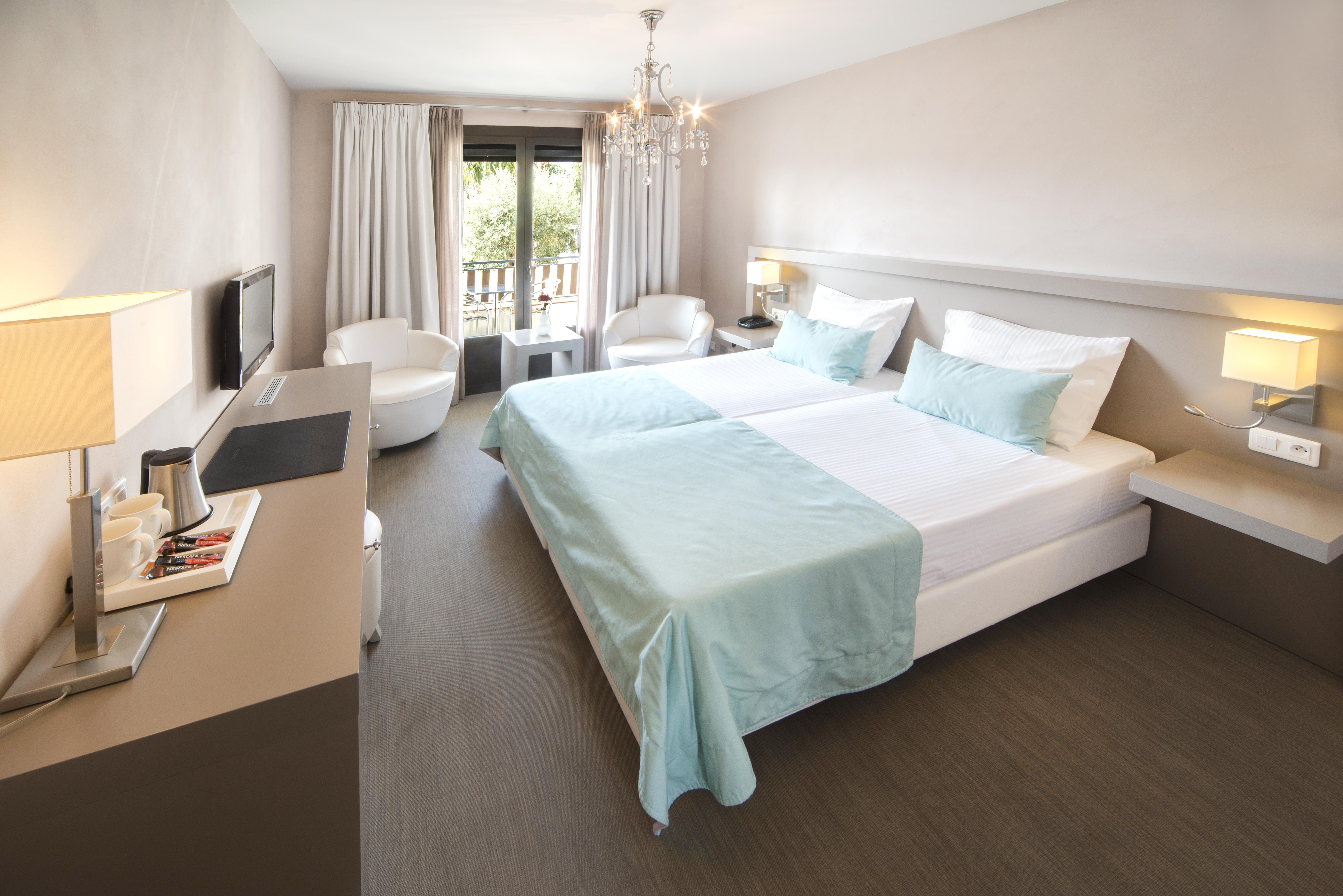 Van Der Valk Hotel Le Catalogne سانت أي جولف المظهر الخارجي الصورة