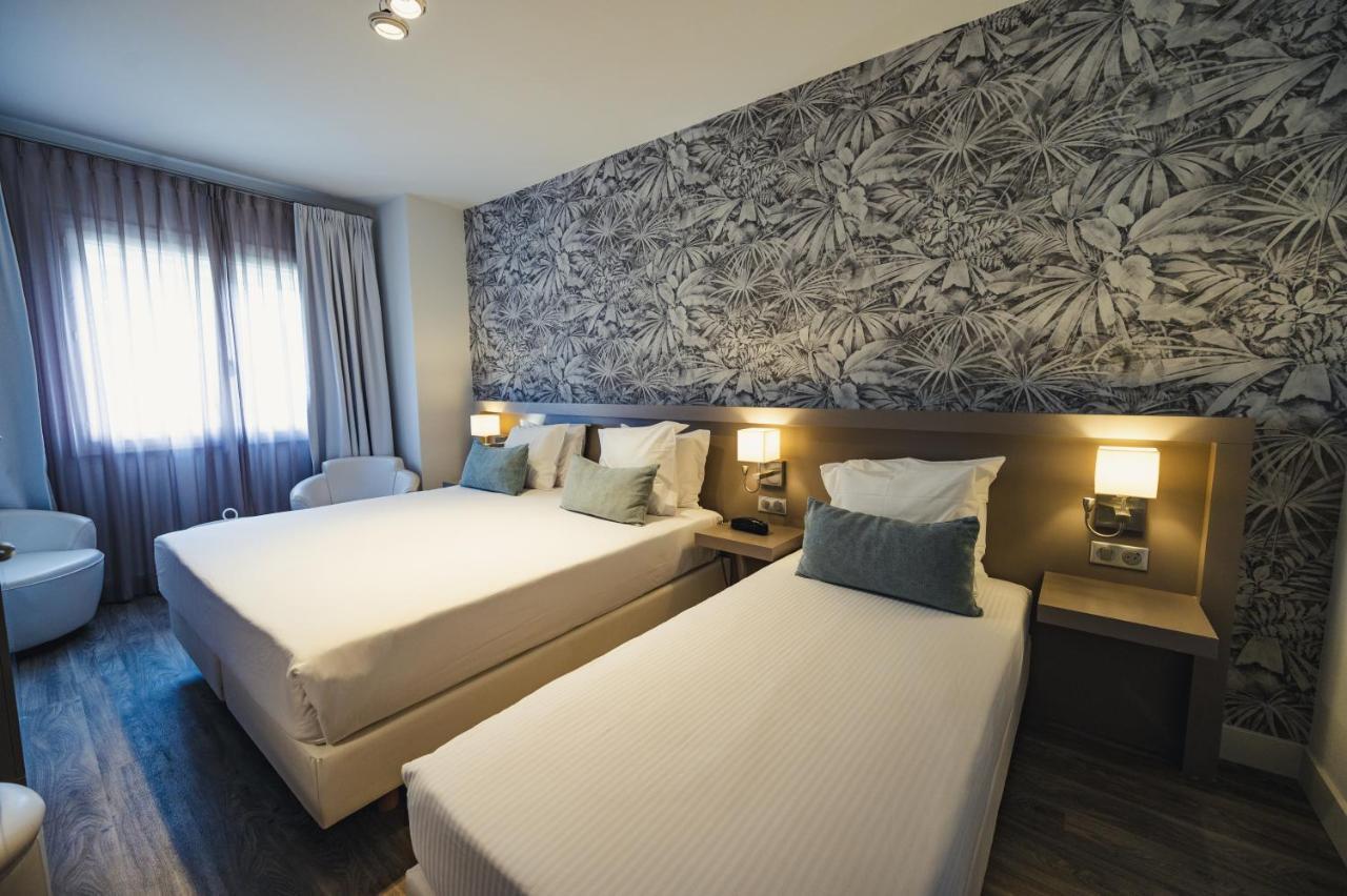 Van Der Valk Hotel Le Catalogne سانت أي جولف المظهر الخارجي الصورة
